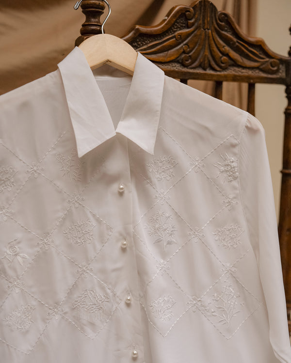 Vintage stunning white blouse