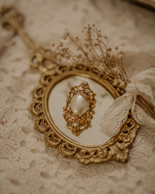Stunning Victorian style brooch
